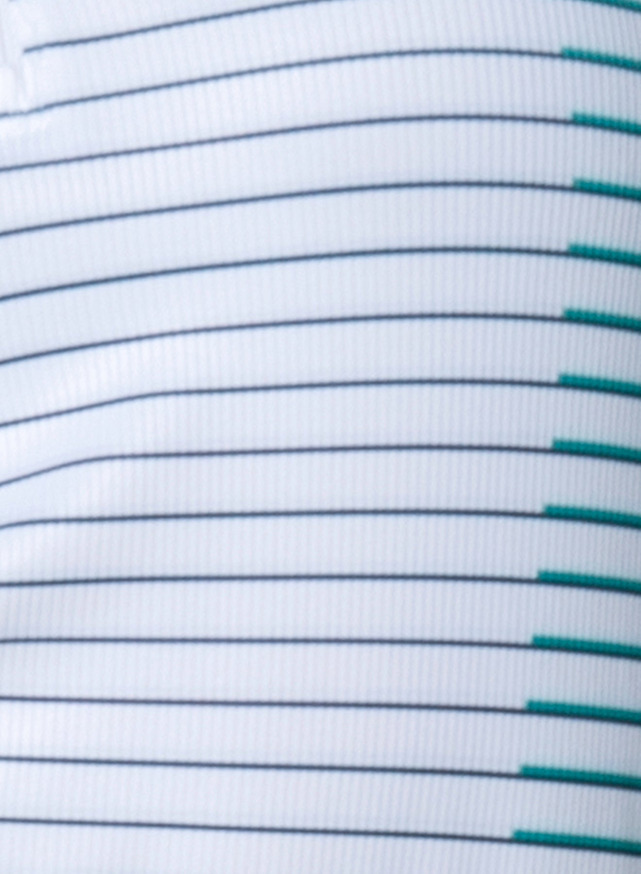 Lucky in Love Shimmer Performance Contour Ribbed Sleeveless Shirt-White/Midnight/Crsma