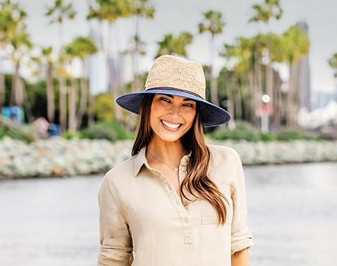 Wallaroo Laguna Two Tone Straw Hat The Ladies Pro Shop display picture 2